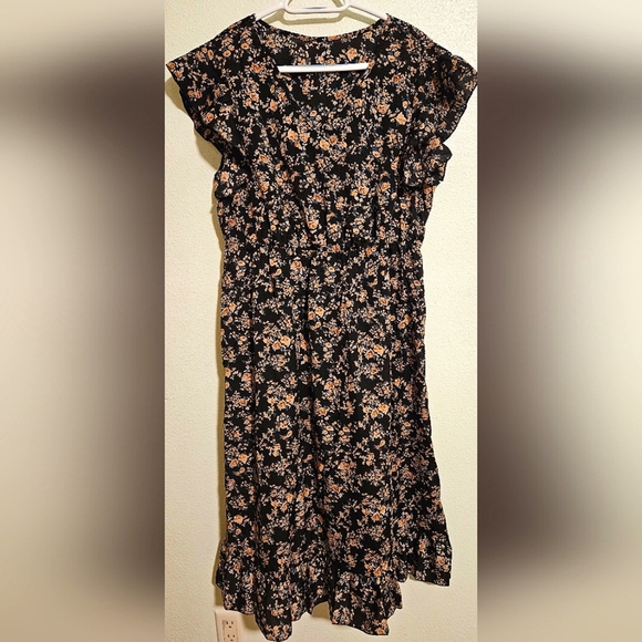 SHEIN Curve 1XL flowy ruffle sleeve v neck floral dress NWOT - Picture 1 of 5